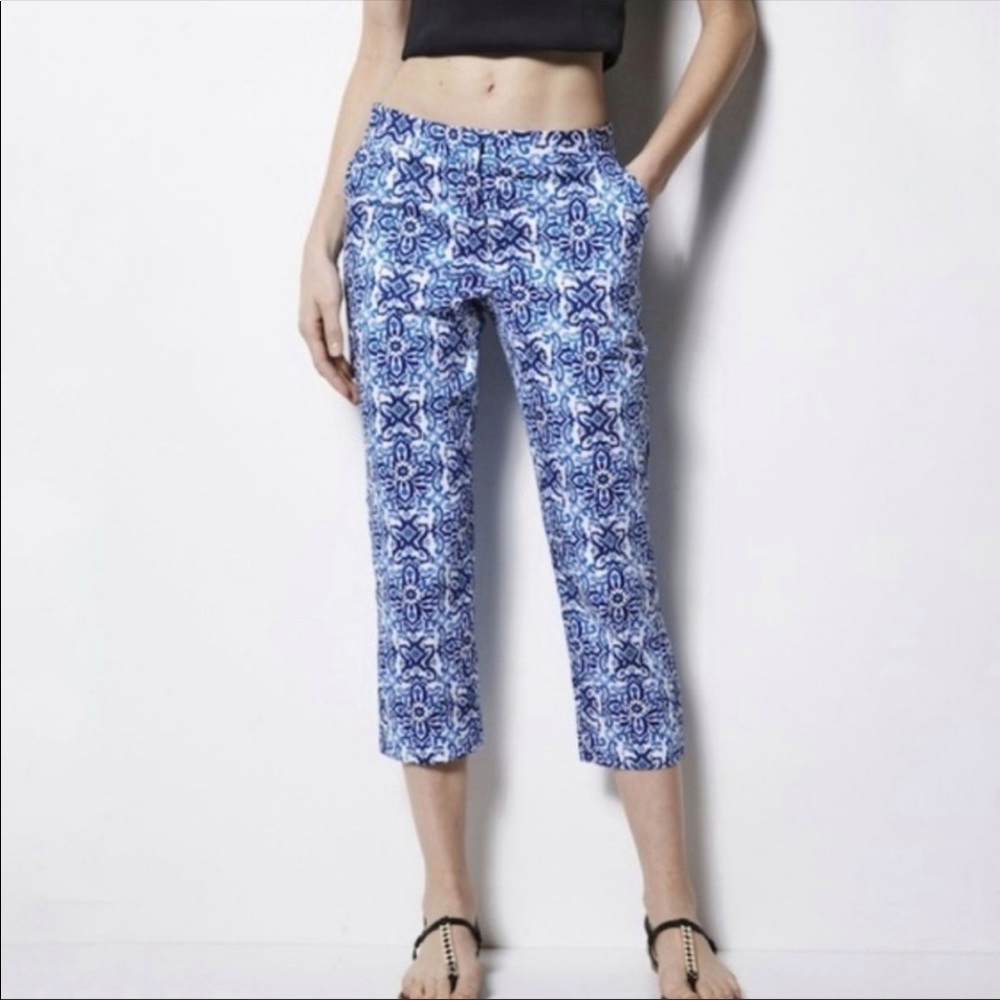 Milly for Designnation Cotton Floral Geometric Paisley Design Cropped Pants 💙🤍